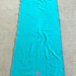 Manduka yoga grip towel